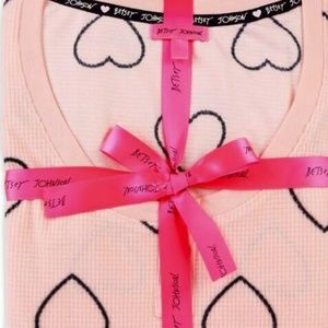 NEW! Betsey Johnson Pink Heart Pajama Set